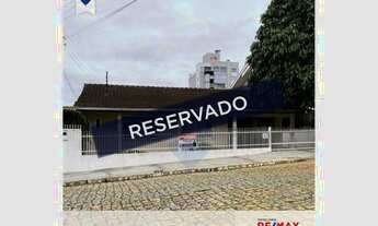 Imagem: A CASA DO PÉ DE JAMBO, 450m² - Nações