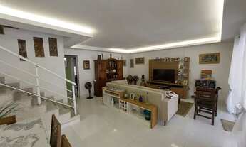 Imagem: Casa com 230m com 4 suítes, piscina, churrasqueira