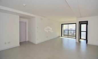 Imagem 5: Apartamento com vista para o mar, de 3 dormitórios, sendo 3 suítes, 2 vagas de garagem no