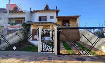 Imagem 3: Alugue Sobrado com 5 Quartos, piscina, hidromassagem e academia em Canoas