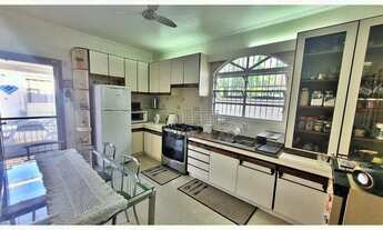 Imagem 3: Ótima Casa à Venda 250m² Espaçosa com Piscina e Área Gourmet Completa em Barreiros, São Jo