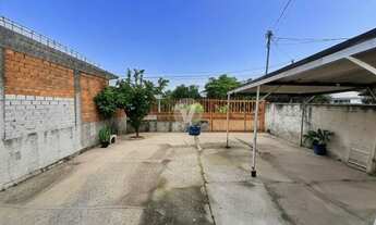 Imagem 2: Casa com pátio amplo, localizada no Bairro Camobi