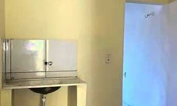 Imagem 6: Casa com 40m², 02 quartos sendo um deles uma suíte, 01 banheiro, cozinha, sala, área de se