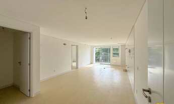 Imagem 2: Apartamento vista mar - 2 suítes, 2 vagas - Bairro João Paulo - Florianópolis - SC