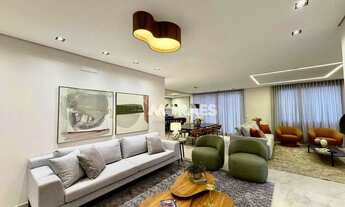 Imagem 3: Casa mobiliada em Condomínio Fechado com 3 suítes, 6 vagas, à venda, 380 m² por R$ 2.900.0