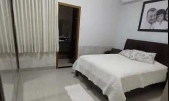 Imagem 3: JULIA) - Linda casa em Belo horizonte