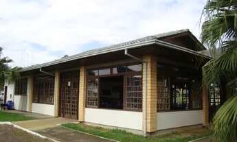 Imagem 3: Pavilhão medindo 1.000 m² com mezanino, escritório, banheiros. Refeitório medindo 100,00 m