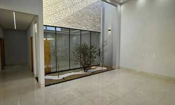 Imagem 3: Casa com três suítes com piscina no Residencial das Acácias