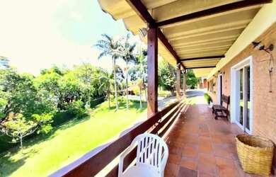 Imagem 3: Casa para alugar em Cotia, Granja Viana, com 3 quartos, com 303 m²