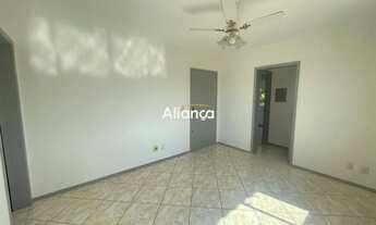 Imagem 5: Apartamento para locaçãol com 2 dormitórios, sacada, churrasqueira e vaga de carro coberta