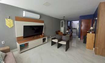 Imagem 2: Casa Duplex à venda em condomínio fechado, com 3 quartos sendo 3 suítes, em Capim Macio