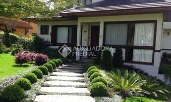 Imagem 3: Belissima casa no Condominio Saint Moritz em Gramado