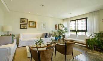 Imagem 2: 4 QUARTOS, HOME THEATER. VARANDA. REFORMADO