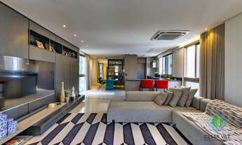 Imagem 2: Apartamento para venda tem 172 metros quadrados com 3 quartos em Centro - Florianópolis