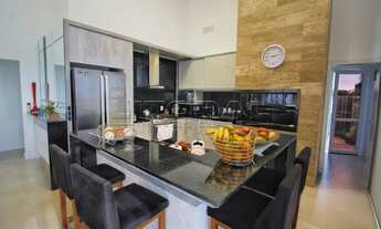 Imagem 6: Belíssima casa térrea, mobiliada e decorada muito bem localizada dentro do condomínio náut