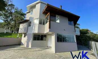 Imagem: Casa a venda na Lagoa da Conceição com