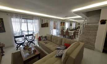 Imagem 2: Casa com 230m com 4 suítes, piscina, churrasqueira, 4 vagas