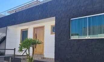 Imagem: Casa Ponta Negra 1 sendo 04Suítes, salão