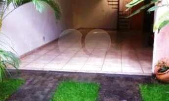 Imagem 2: Imponente sobrado com espaço gourmet. Próximo ao novo shopping Maia