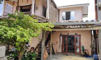 Imagem: Casa no bairro Carianos em Florianópolis