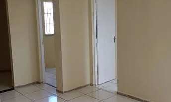 Imagem 2: Apartamento para aluguel possui 60 metros quadrados com 2 quartos em Vila Peri - Fortaleza