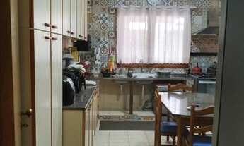 Imagem 6: Casa no Jardim América - 170 m² - 4 dormitórios - 1 suíte - 3 vagas - Aceita Permuta