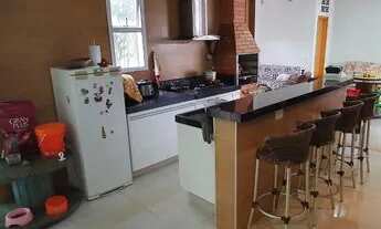 Imagem 4: Casa de condomínio sobrado para venda possui 300 metros quadrados com 4 quartos