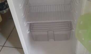 Imagem 3: Vendo frigobar Quarto com aluguel por R$800 /mês