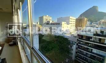 Imagem: Rua General Artigas 3ª quadra prédio recuado