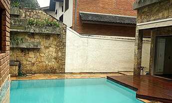 Imagem 2: Alphaville 4 para aluguel possui 300 metros quadrados com 4 quartos