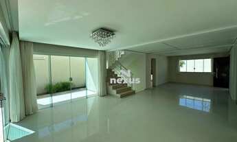 Imagem 2: Sobrado com 4 dormitórios à venda, 350 m² por R$ 1.700.000,00 - Santa Mônica - Uberlândia