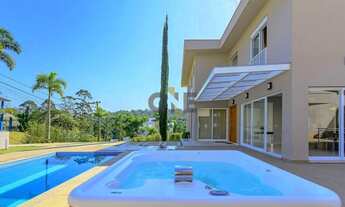 Imagem 2: Casa com 4 dormitórios, sendo 4 suítes para venda na região Granja Viana - Embu das Artes