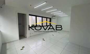 Imagem 4: Seu Novo Escritório Premium em Moema! Sala Comercial de 43m² com Localização Imbatível