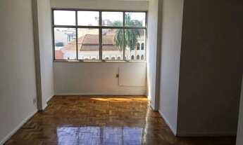 Imagem: Salão, 3 quartos, cozinha, dependências