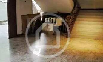 Imagem: Casa comercial à venda com área total