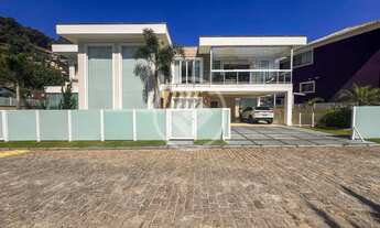 Imagem: Casa à venda em Teresópolis a 3 minutos