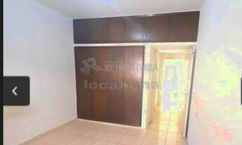 Imagem 2: Casa Padrão com 3 Dormitórios no bairro Vila Imperial