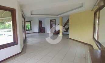 Imagem 3: Casa com 4 dormitórios à venda, 375 m² por R$ 2.220.000,00 - Itaipu - Niterói/RJ