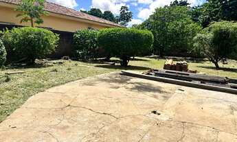 Imagem 4: Terreno murado e plano