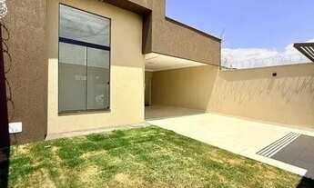 Imagem 2: Casa á venda 3/4 sendo 1 suíte com piscina aquecida