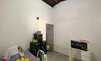 Imagem 2: Casa para Venda em Recife, Prado, 3 dormitórios, 1 banheiro, 1 vaga