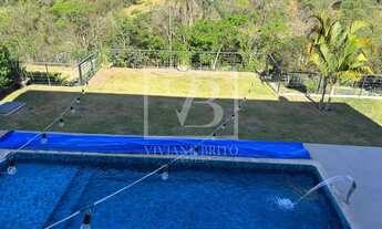 Imagem 6: Casa de alto padrão no Condomínio Montserrat em Betim, com piscina aquecida