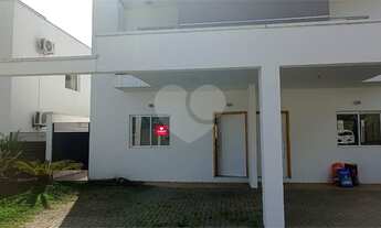 Imagem: Taubaté - Casa de Condomínio - Vila Areao