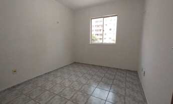 Imagem 3: Apartamento com 3 dormitórios à venda, 98 m² por R$ 200.000,00 - Lagoa Nova - Natal/RN