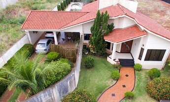 Imagem 2: Casa linda com 1.200 m² no Centro de Maracaju