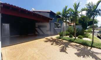 Imagem 3: Magnífica casa com 189m2 de área construída, 3 suítes sendo 1 com closet