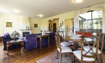 Imagem 6: Casa em rua arborizada