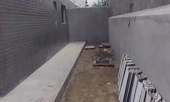 Imagem 2: Térreo com quintal em L de 50m com 2 quartos 219 mil no Colibris