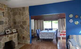 Imagem 7: Casa com 04 quartos reformada na Castelânea em rua tranquila e sem riscos