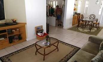 Imagem: Casa de condomínio para venda possui 300